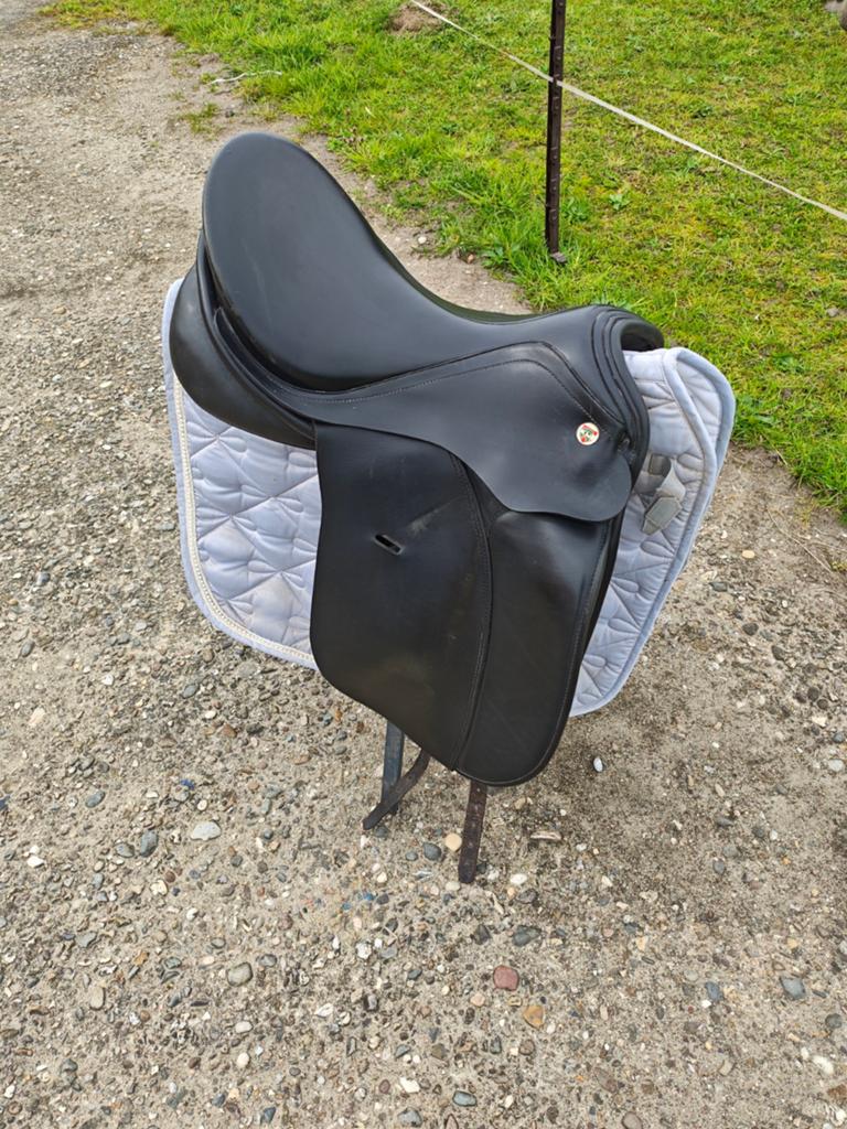 Te koop kn dressuur zadel model Tango, Dieren en Toebehoren, Ophalen of Verzenden, Gebruikt, Dressuur