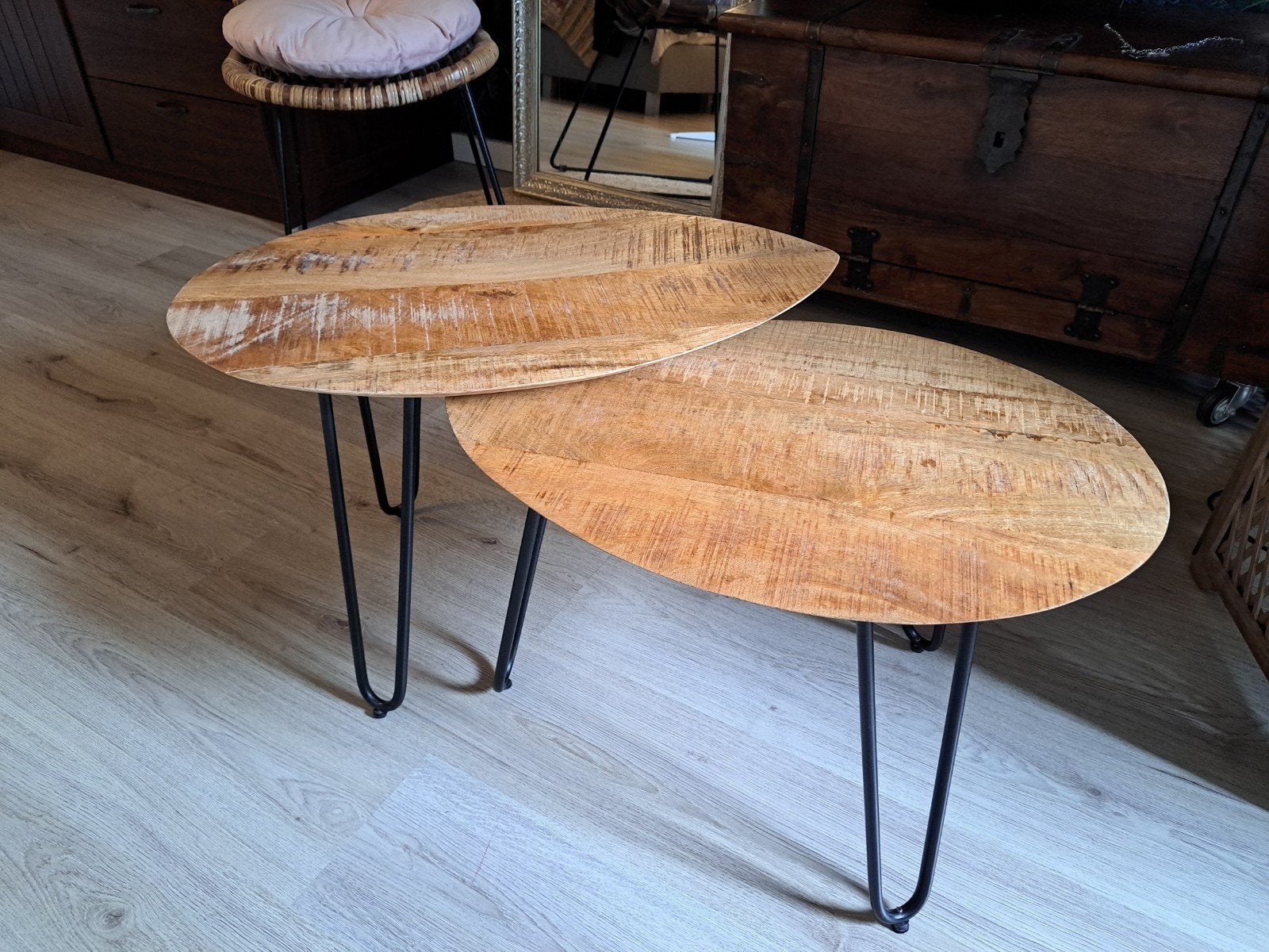 Nieuwe salontafel set van mangohout met zwart stalen pootjes, Huis en Inrichting, Minder dan 45 cm, Nieuw, Overige vormen, Hout