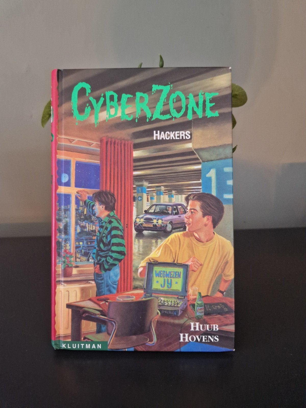 Spannend boek "Hackers", Fictie algemeen, H. Hovens, Ophalen of Verzenden, Zo goed als nieuw