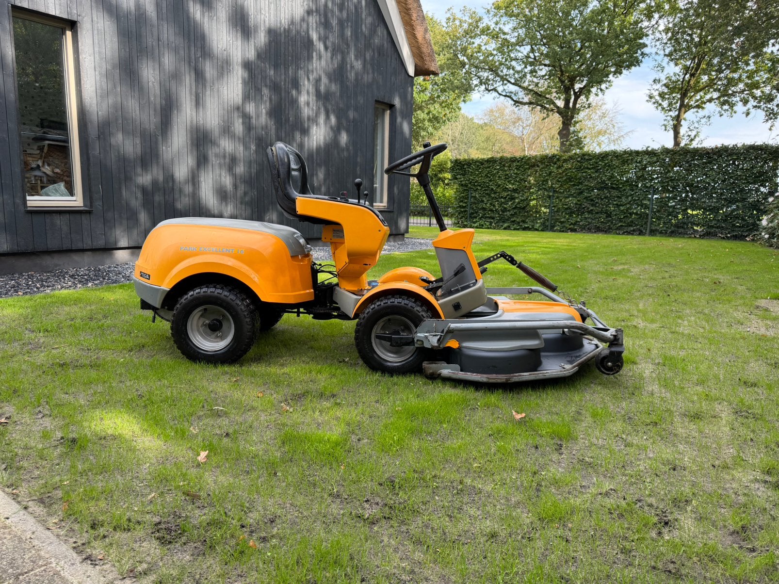 Stiga Park Excellent 16 Vanguard 16 PK NIEUW 110 cm maaidek, Ophalen, Zo goed als nieuw