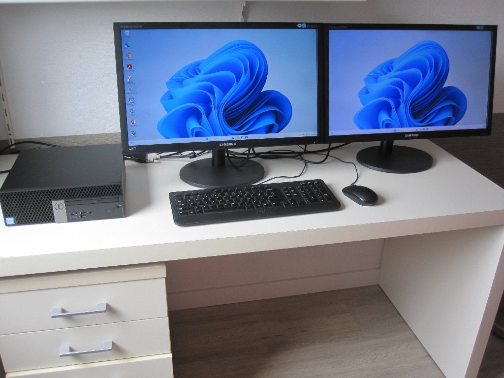 Dell Optiplex 7050 i5-7500 16gb 256gb SSD + 500gb + 2x 24", Computers en Software, Desktop Pc's, Ophalen, Met monitor, Zo goed als nieuw