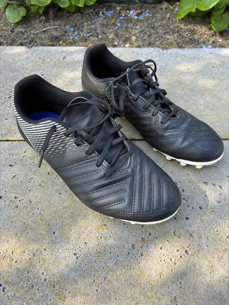 Kipsta voetbalschoenen, Maat XS of kleiner, Schoenen, Ophalen of Verzenden, Zo goed als nieuw
