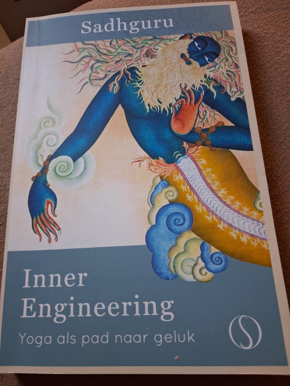Sadhguru - Inner Engineering: Yoga als pad naar geluk, Boeken, Meditatie of Yoga, Verzenden, Instructieboek, Sadhguru