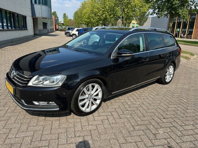 Volkswagen Passat Variant 2.0 TSI Highline PANO NAVI CAMERA, Auto's, Volkswagen, Euro 5, Gebruikt, 4 cilinders, 1984 cc