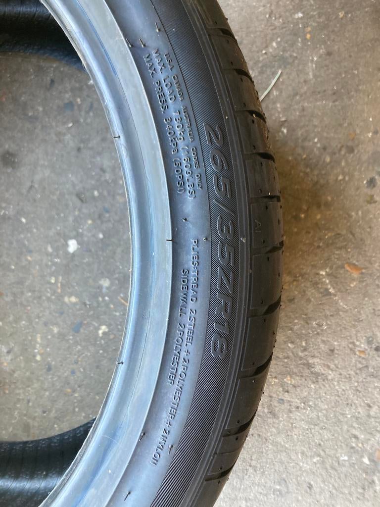 Nieuwe band 265/35zr18, Ophalen, Zo goed als nieuw