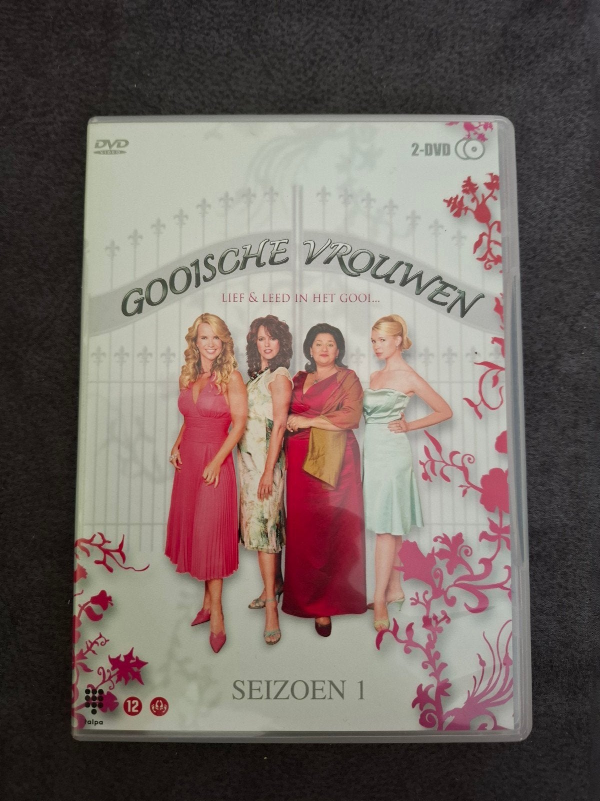 Dvds Gooische vrouwen seizoen 1, Cd's en Dvd's, Vanaf 12 jaar, Ophalen of Verzenden, Zo goed als nieuw, Komedie