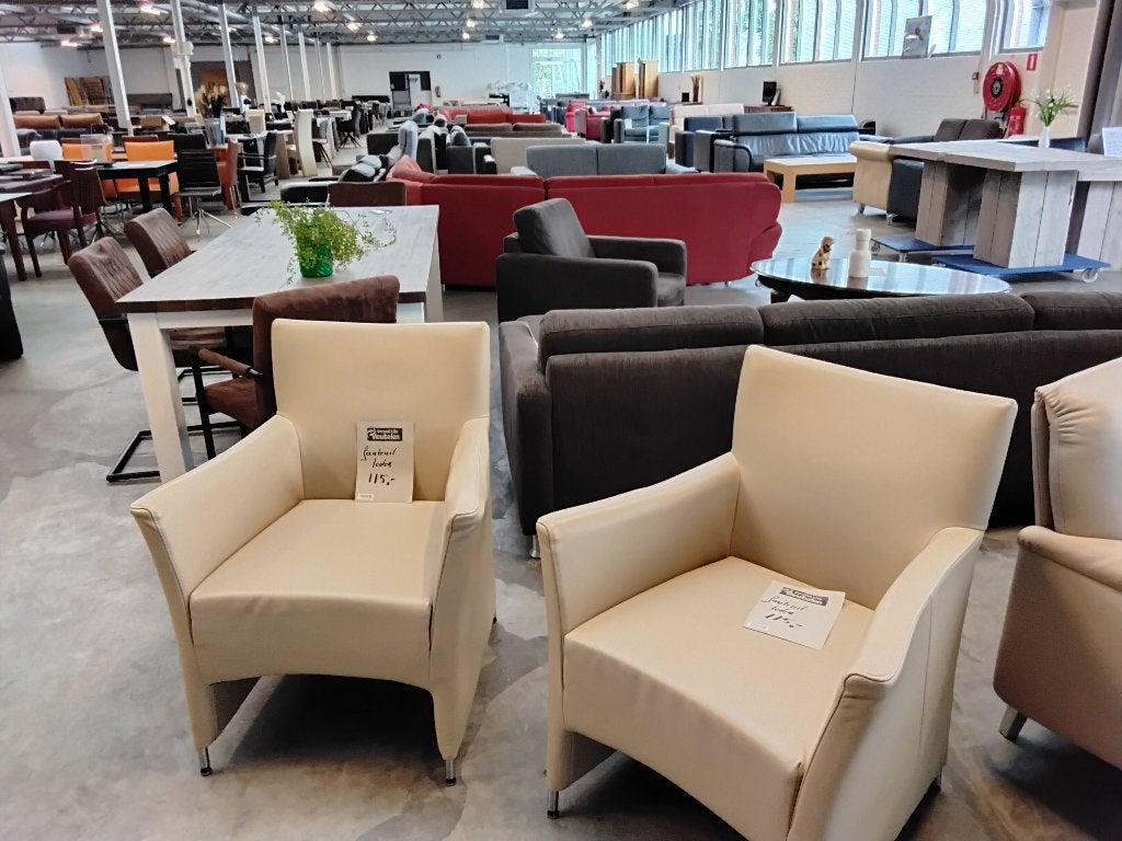 Veel (relax) stoelen in voorraad! Second Life Wolvega, Ophalen, Overige kleuren, Zo goed als nieuw, Kunststof