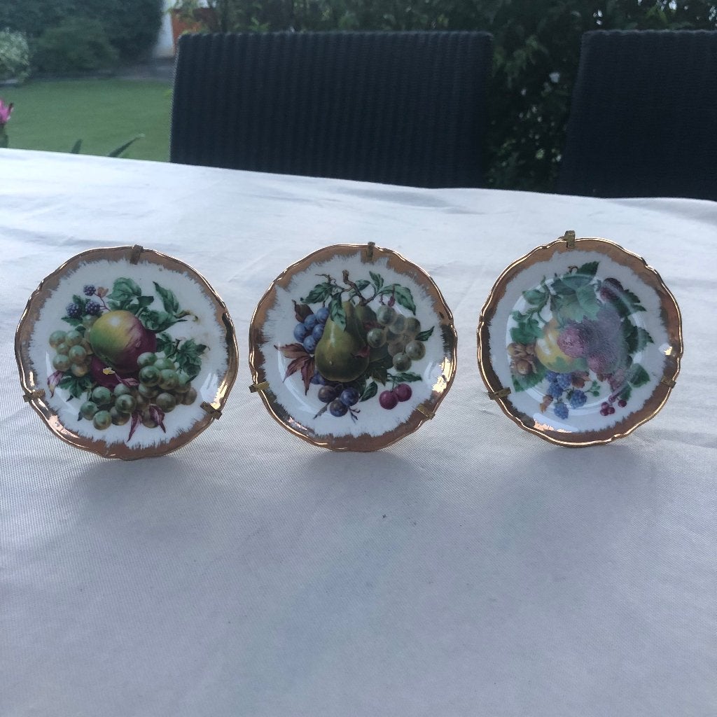 3 Vintage decoratie borden, 9 cm, Meerkleurig, Steen/keramiek, Ophalen of Verzenden