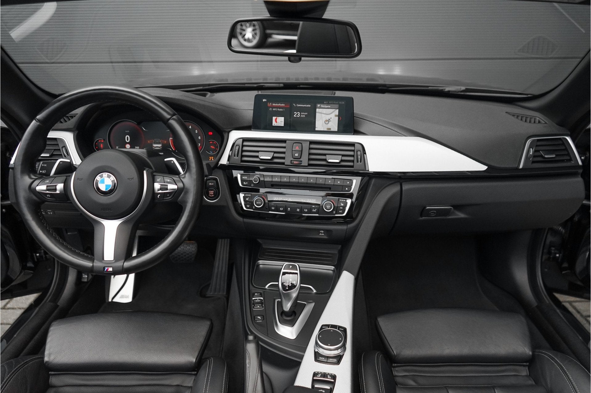BMW 4 Serie Cabrio 440i M-Sport Nekverwarming H/K Trekhaak 1, Auto's, 12 maanden, Achterwielaandrijving, Gebruikt, 4-Serie