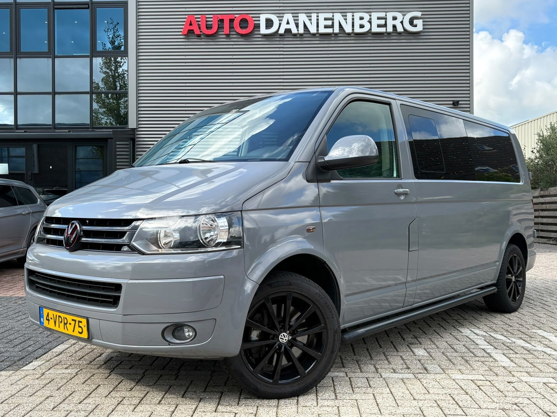 Volkswagen Transporter 2.0 TDI L2H1 DC caravelle, Auto's, Automaat, Euro 5, Stof, Gebruikt