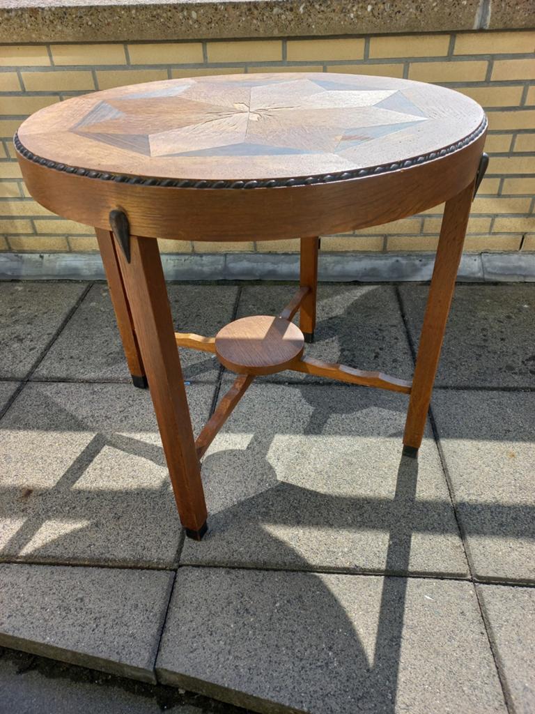 Antiek rond tafeltje met inleg, Ophalen