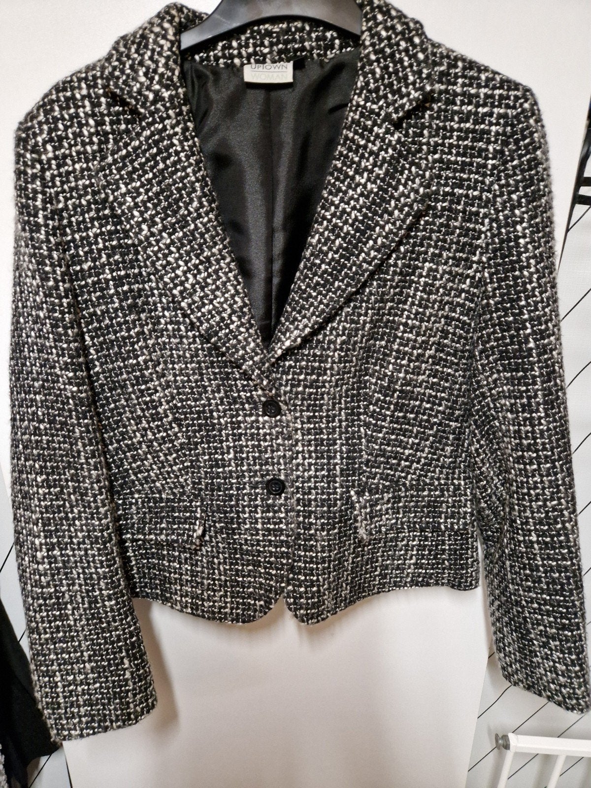 UPTOWN ZWART/WIT GEMELEERD BOUCLE JASJE MET KNOPEN MAAT L, Zwart, Maat 42/44 (L), Nieuw, Ophalen of Verzenden