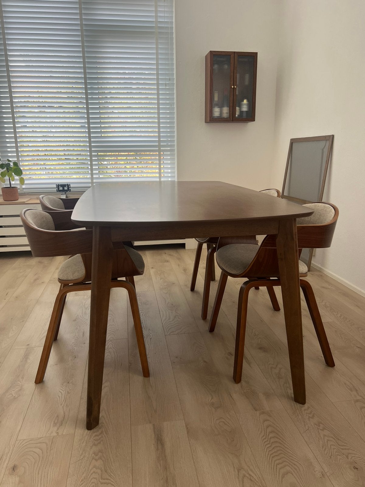 Tafel en stoelen, Ophalen, 50 tot 100 cm, Zo goed als nieuw, 150 tot 200 cm