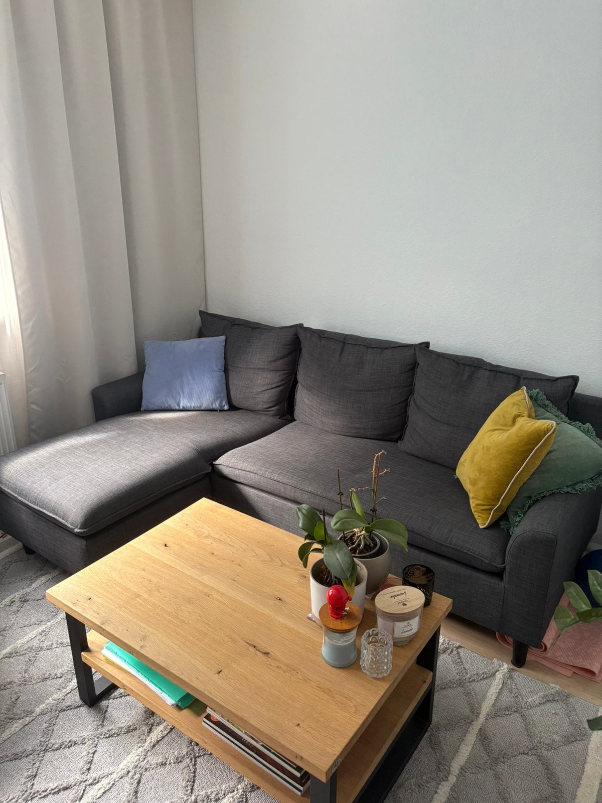 Leuke hoekbank 200 cm breed en 80 cm diep, Ophalen, Zo goed als nieuw