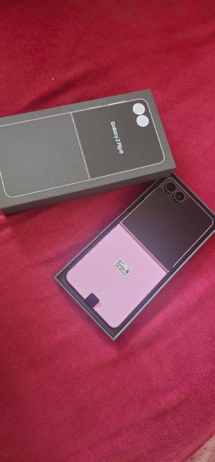 Samsung Z Flip 8 Nieuw met Garantie en Documenten - Roze, Touchscreen, Nieuw, Ophalen of Verzenden, Roze