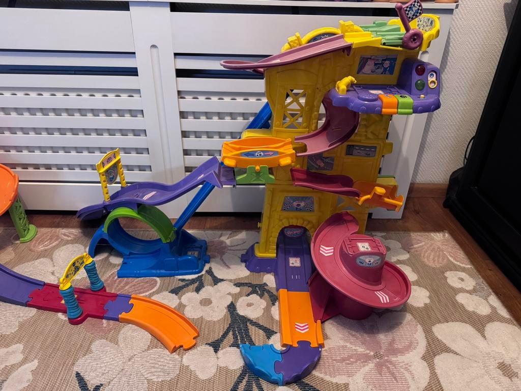 Vtech garage + racebaan, Ophalen, Gebruikt