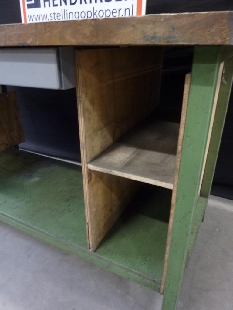 Zware werkbank / werktafel + 2 lades afm. 150x70x84cm, Gebruikt, Handelsonderneming Hendriksen, Ophalen of Verzenden, 120 tot 170 cm