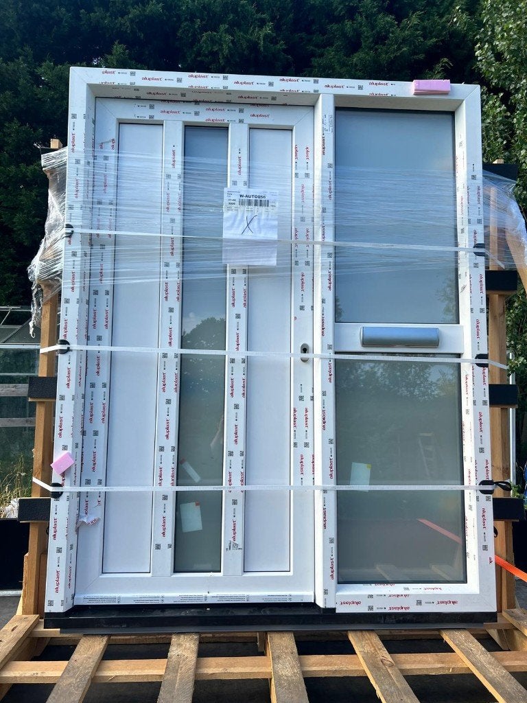 Kunststof voordeur Aluplast met zijraam en brievenbus, Doe-het-zelf en Verbouw, Kozijnen en Schuifpuien, 75 tot 150 cm, Kunststof