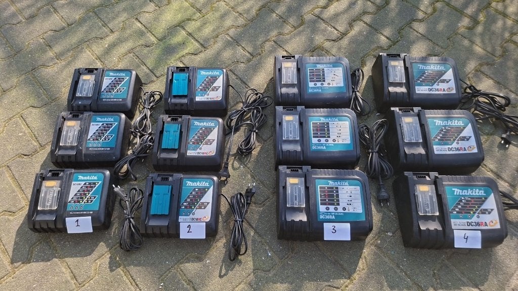 Makita accu laders laadstation lader snellader oplader, Ophalen of Verzenden, Gebruikt