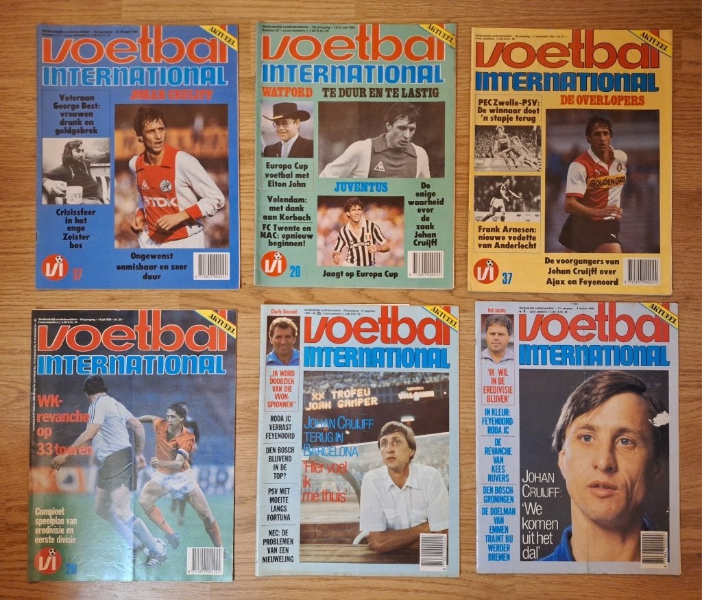 24x verschillende magazines Johan Cruijff (zie foto's), Verzamelen, Ophalen of Verzenden, Zo goed als nieuw, Ajax, Boek of Tijdschrift