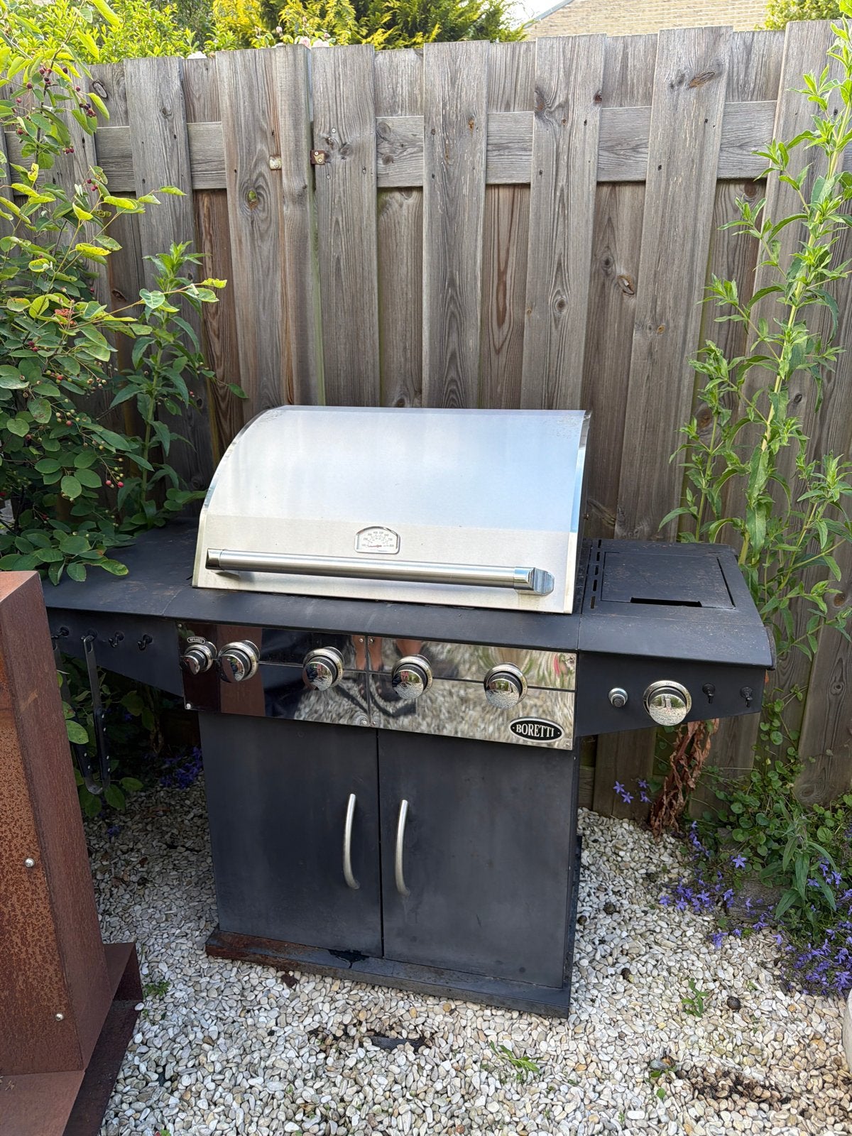 Boretti Gasbarbecue met zijbrander en draaispit, Ophalen, Gebruikt