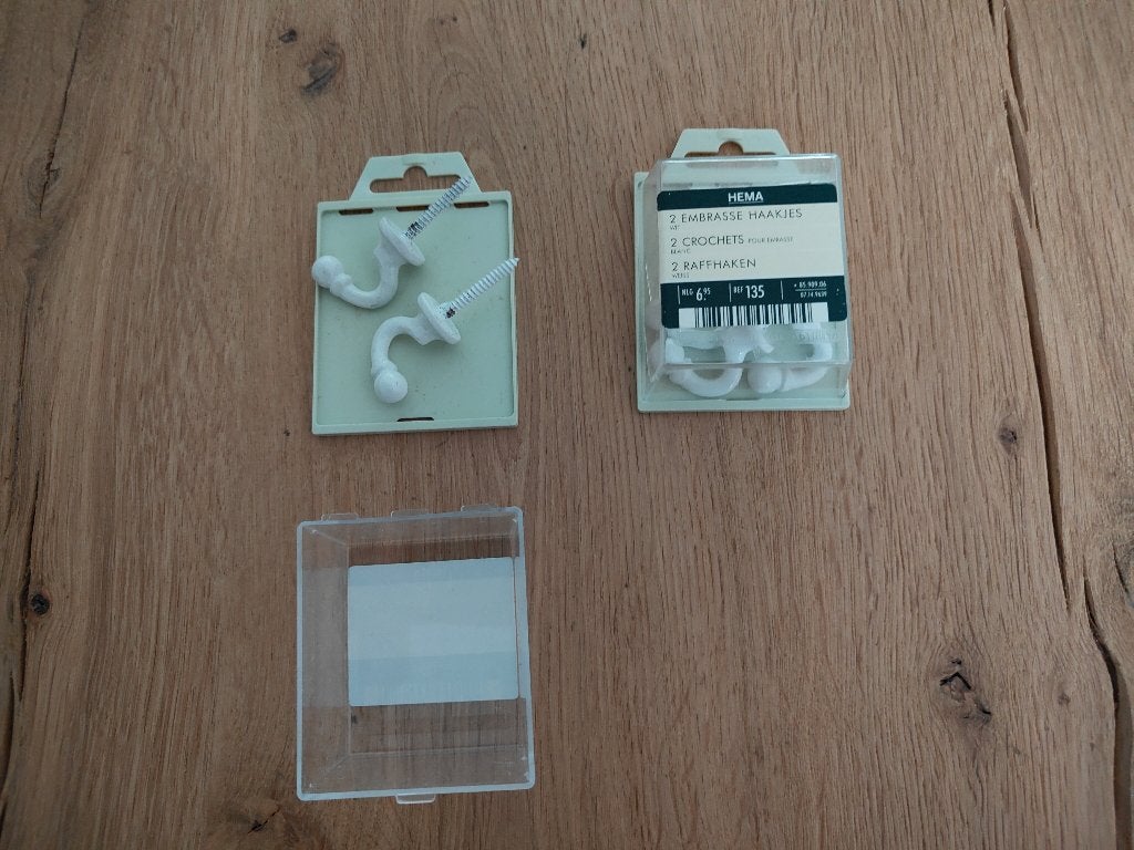 Embrasse haken, Ophalen of Verzenden, Zo goed als nieuw, Metaal