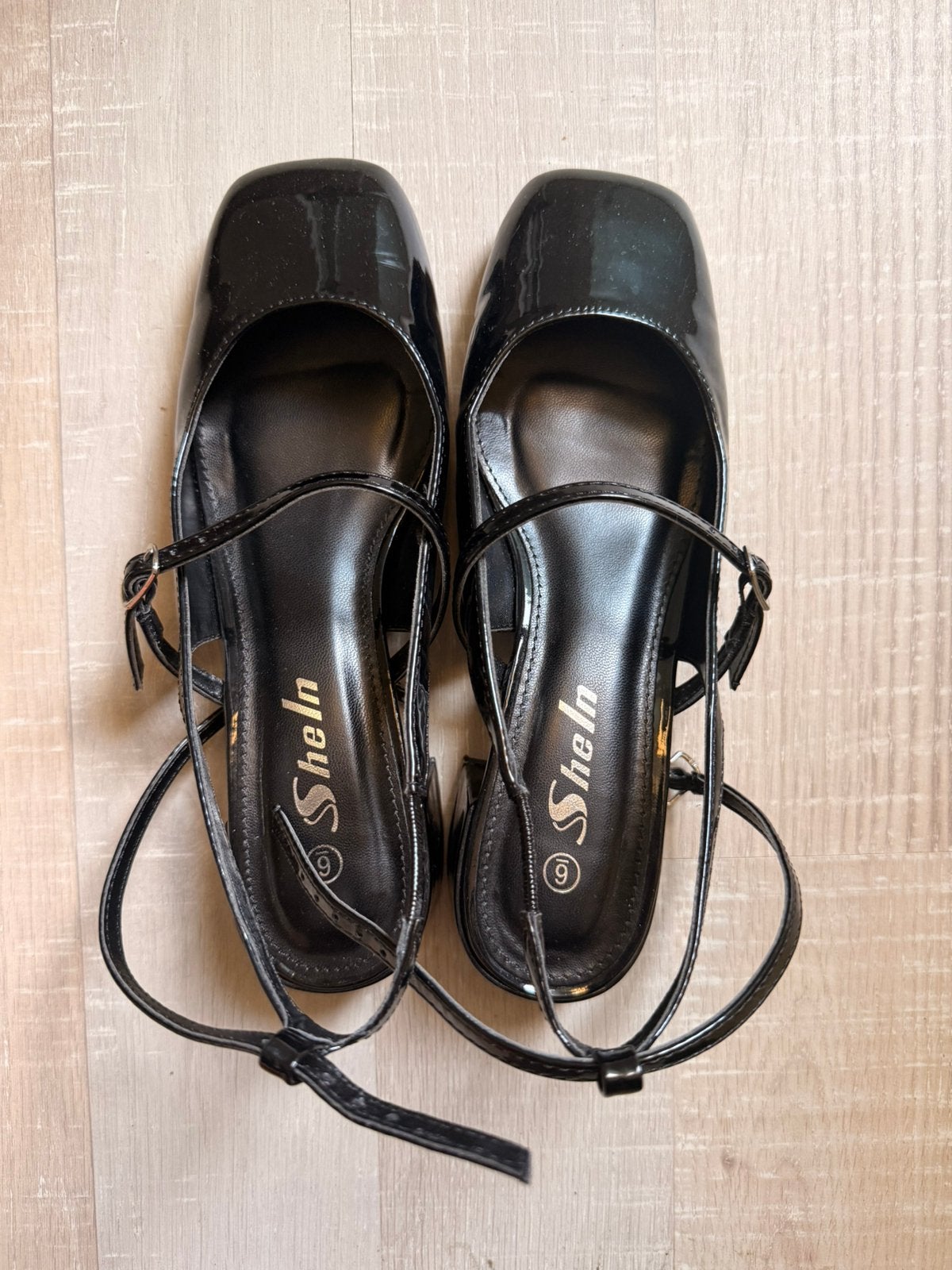 Zwarte Mary Janes, Ophalen, Gedragen, Zwart