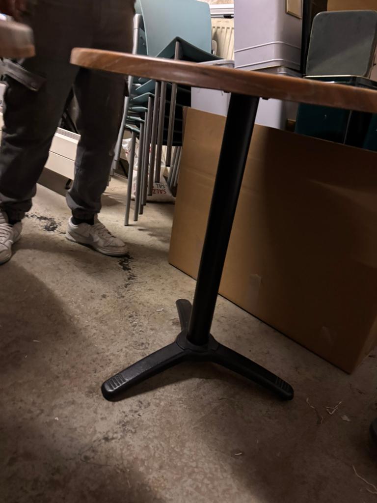 Café tafels (rond/x4), Ophalen, Zo goed als nieuw
