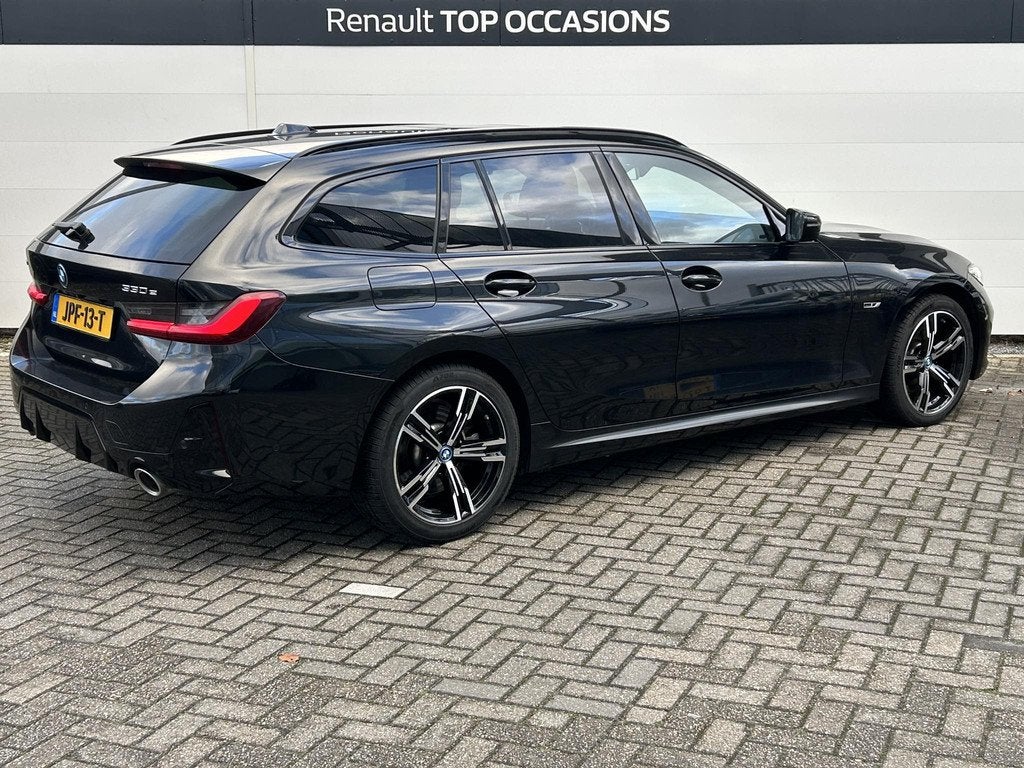 BMW 3-serie Touring 330e xDrive High Executive M-Sport | Pan, 1998 cc, Gebruikt, 4 cilinders, Met garantie (alle)