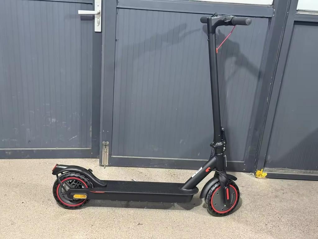 Nieuwe E9 Pro elektrische step - Ideaal voor op de camping!, Fietsen en Brommers, Steps, Verzenden, Nieuw, Elektrische step (E-scooter)