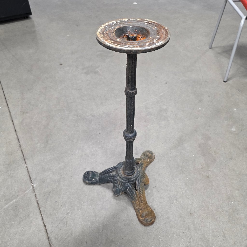 GIETIJZEREN POOT VAN VINTAGE BISTRO TAFEL, Antiek en Kunst, Ophalen