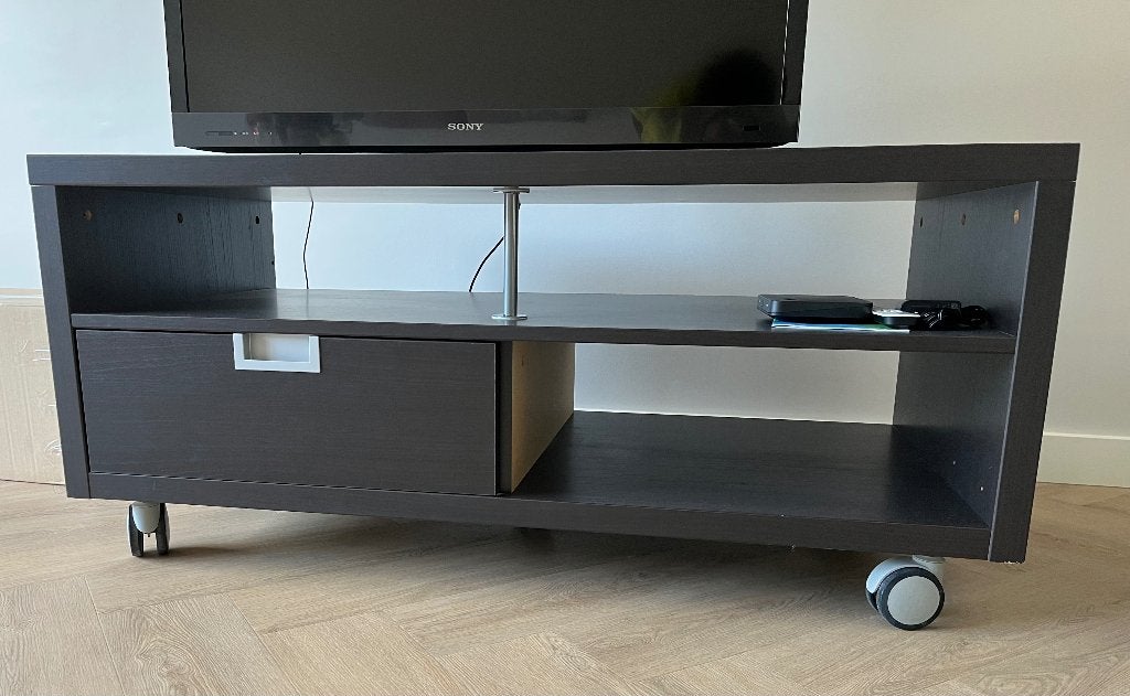 Tv meubel op wieltjes, Huis en Inrichting, Ophalen, 100 tot 150 cm, Zo goed als nieuw, Minder dan 100 cm