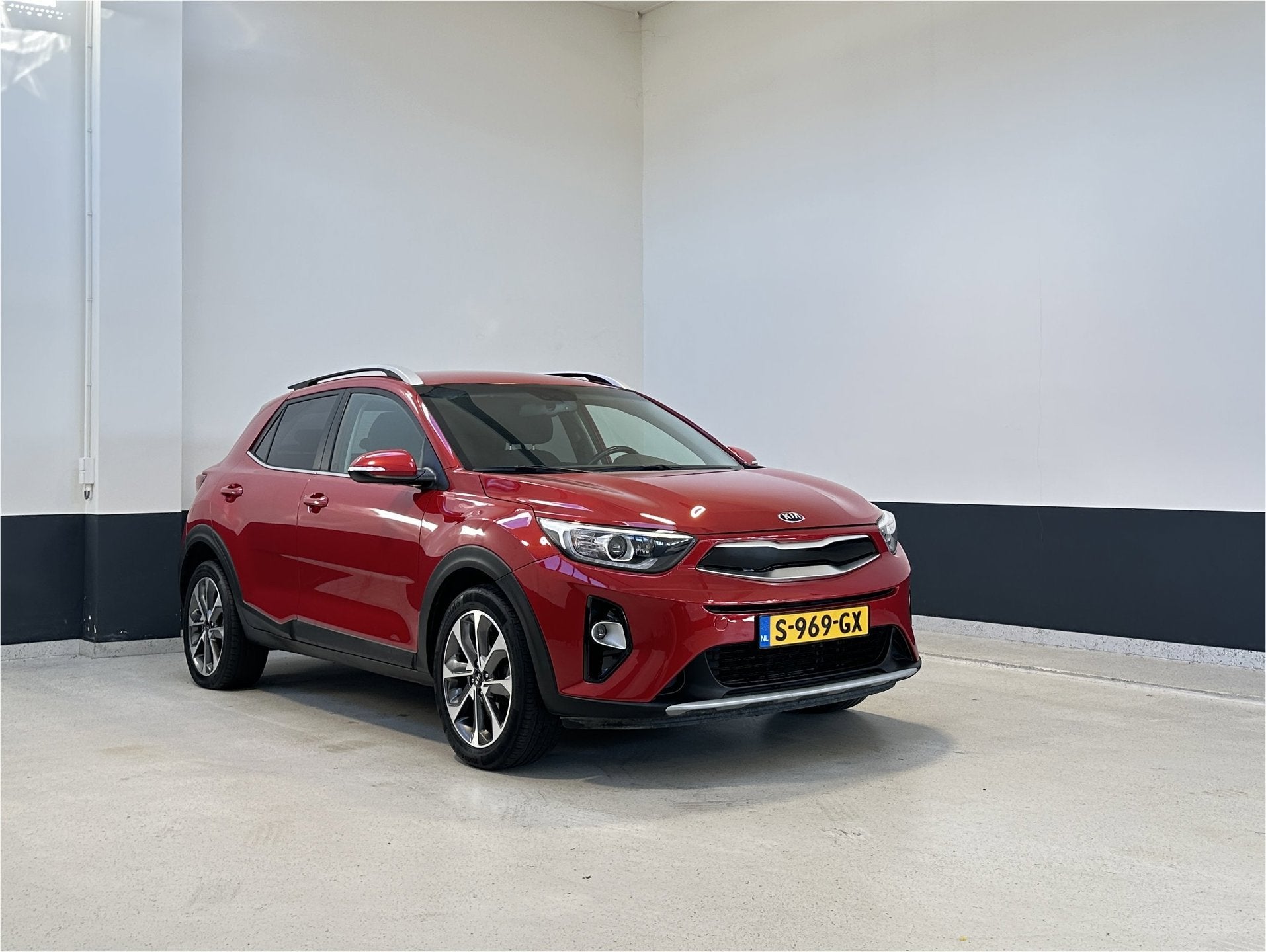Kia Stonic 1.0 T-GDi DynamicPlusLine| Apple Carplay/Android, Auto's, Voorwielaandrijving, Gebruikt, 49 €/maand, Bedrijf