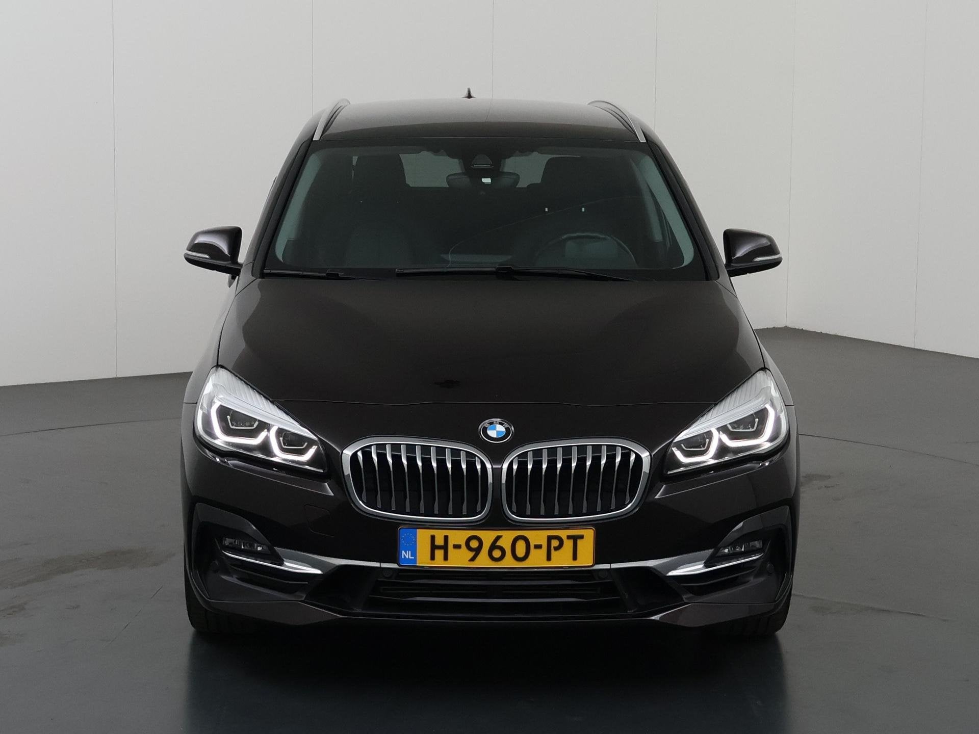 BMW 2-serie Active Tourer 220i High Executive Edition | 1500, 1998 cc, Gebruikt, Bruin, Automatische klimaatregeling