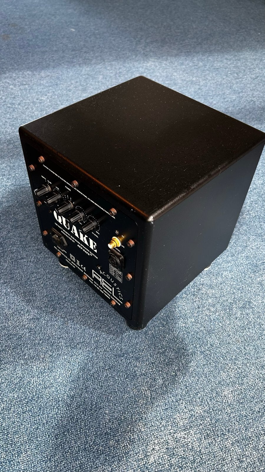 REL Acoustics Quake Subwoofer - Krachtige Bas, Audio, Tv en Foto, Luidsprekers, Subwoofer, Zo goed als nieuw, Geschikt voor surround/home cinema