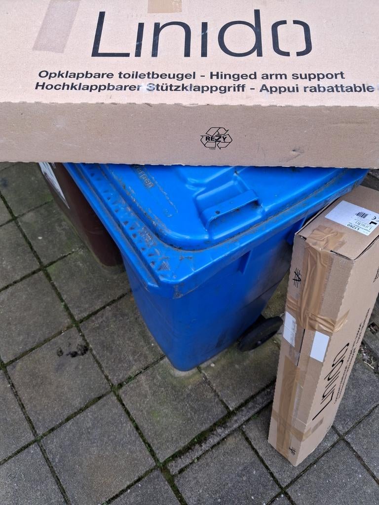 2 linido opklapbare wc beugels 70cm, Diversen, Verpleegmiddelen, Ophalen, Nieuw