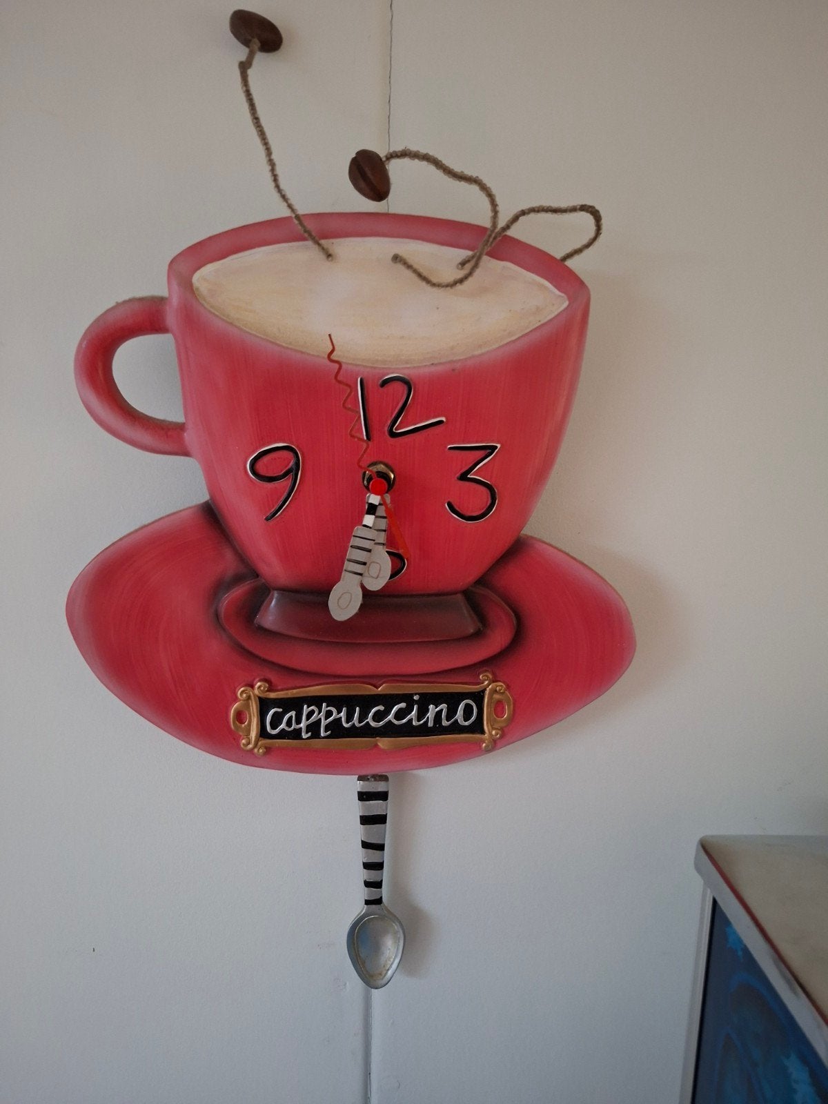Unieke Wandklok Cappuccino Design - Verzamelobject, Ophalen, Met slinger, Analoog, Retro