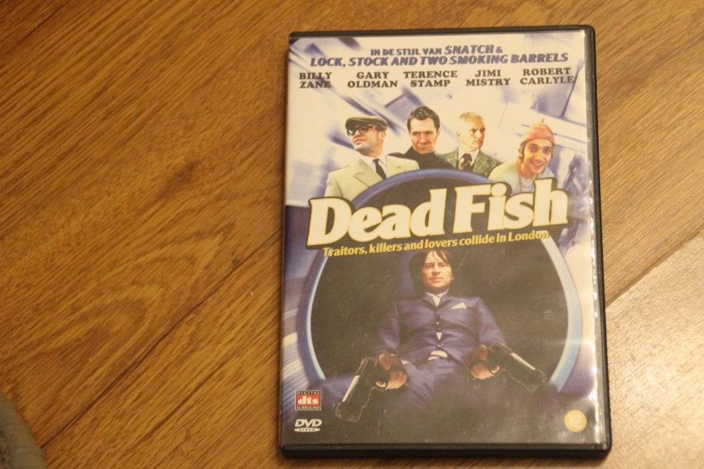 dead fish, Vanaf 12 jaar, Ophalen of Verzenden, Gebruikt, Actiethriller