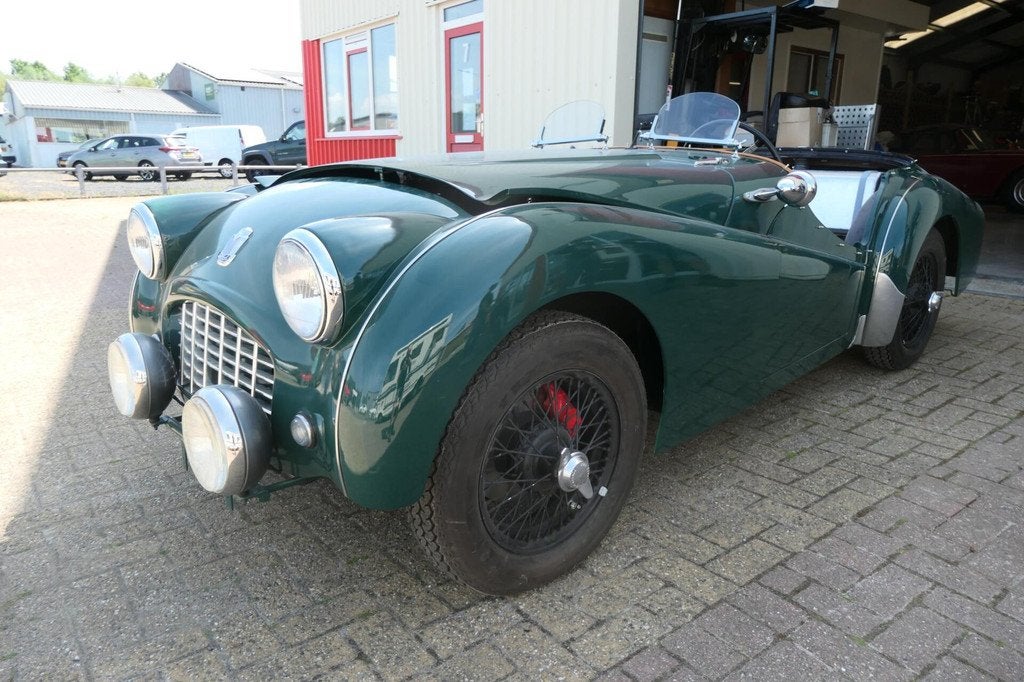 Triumph TR3, Auto's, Oldtimers, Bedrijf, Te koop, Open dak, Triumph, Benzine, Cabriolet, Handgeschakeld, Groen, Bruin, Achterwielaandrijving