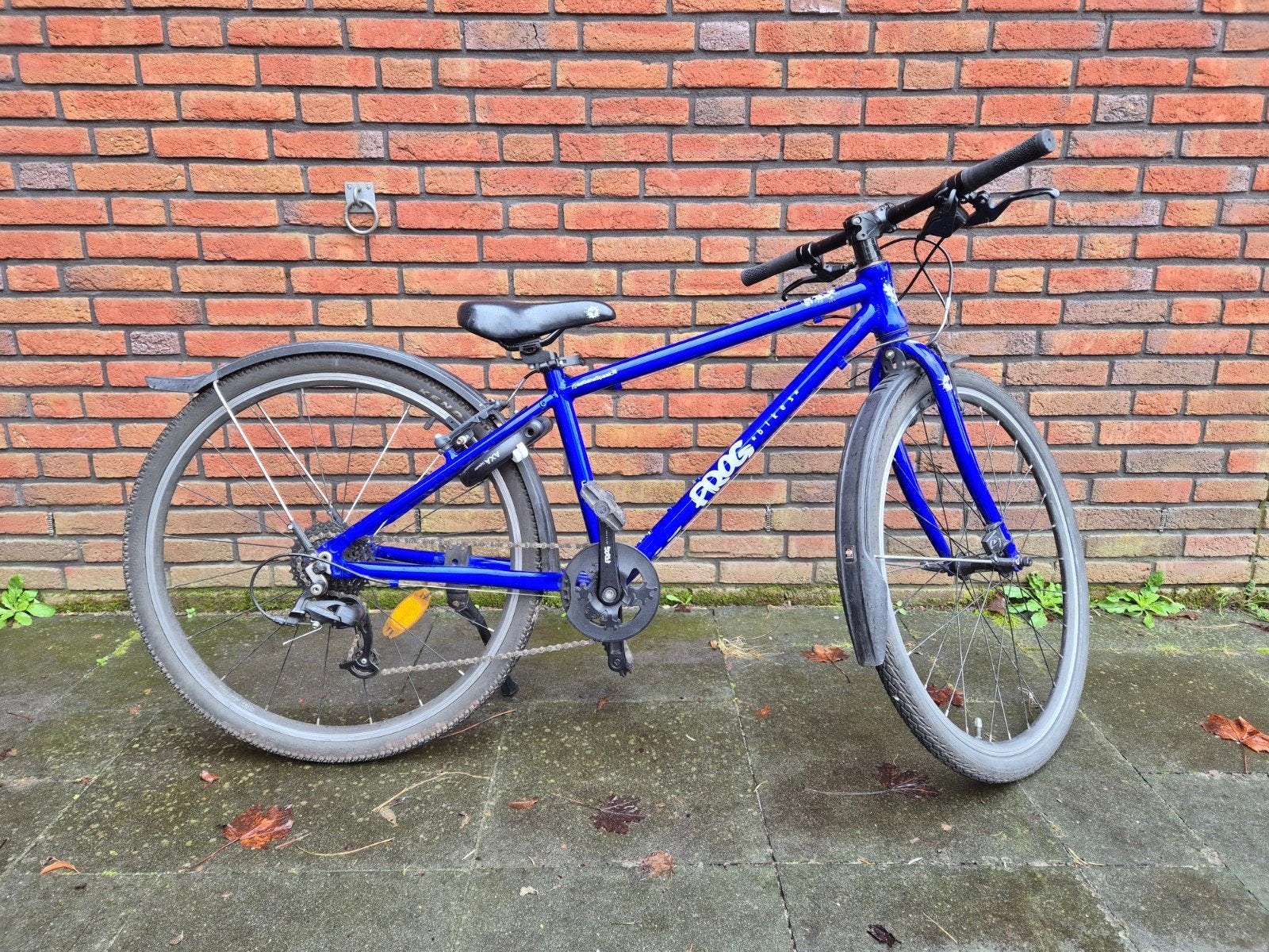 Frog Lichtgewicht Kinderfiets 69 - Blauw, voor 10-12 jaar, Fietsen en Brommers, Ophalen, 20 inch of meer, Gebruikt, Velgrem