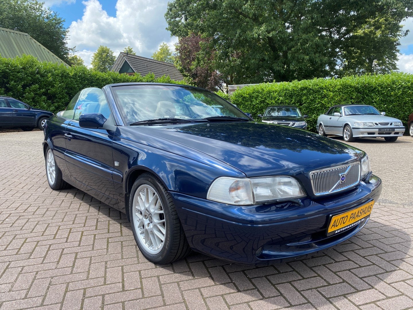 Volvo C70 2.4T Luxury Cabrio Youngtimer (bj 1999), Auto's, Voorwielaandrijving, Dealer onderhouden, Cabriolet, Alcantara