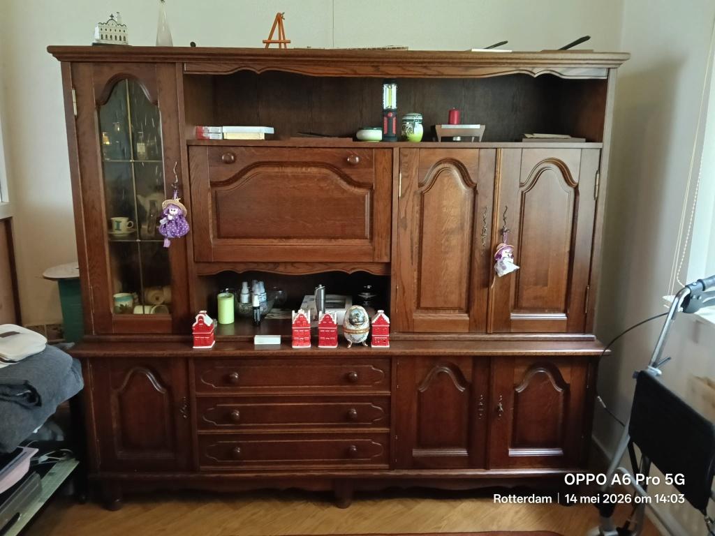 Klassieke donker eiken wandkast/buffetkast, Ophalen, Gebruikt, 150 tot 200 cm, Eikenhout