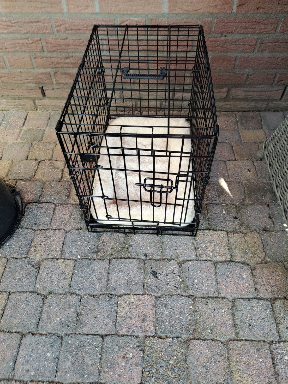 Puppy bench met dekje, Dieren en Toebehoren, Hondenhokken, Ophalen of Verzenden, Zo goed als nieuw, Minder dan 75 cm, Minder dan 65 cm