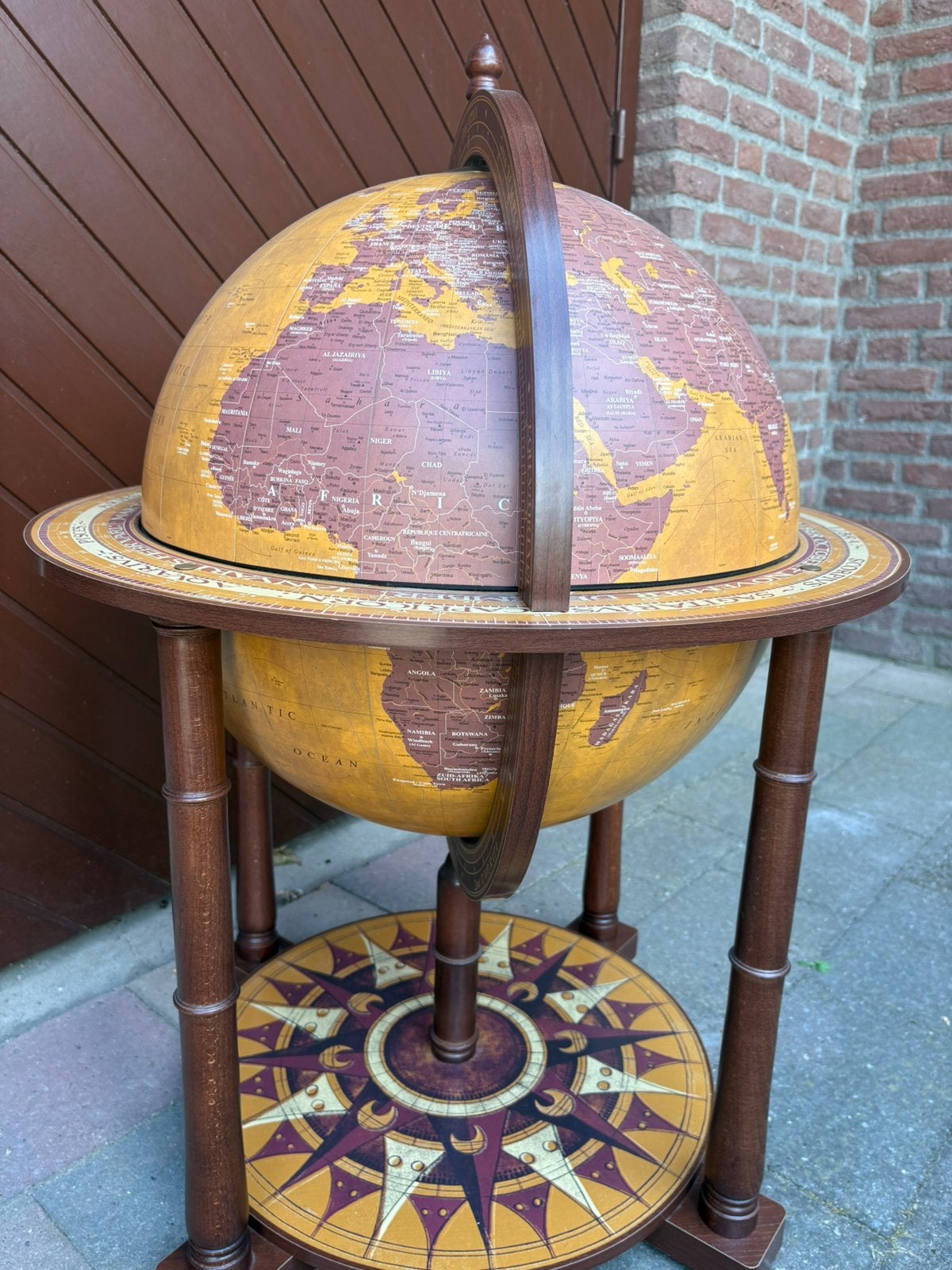 ZOFFOLI bar globe drankwereldbol barglobe minibar globebar L, Huis en Inrichting, Woonaccessoires | Wereldbollen, Ophalen of Verzenden