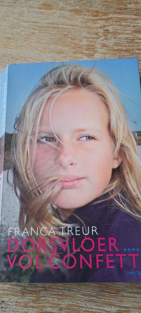 Franca Treur - Dorsvloer vol confetti, Ophalen of Verzenden, Gelezen, Franca Treur