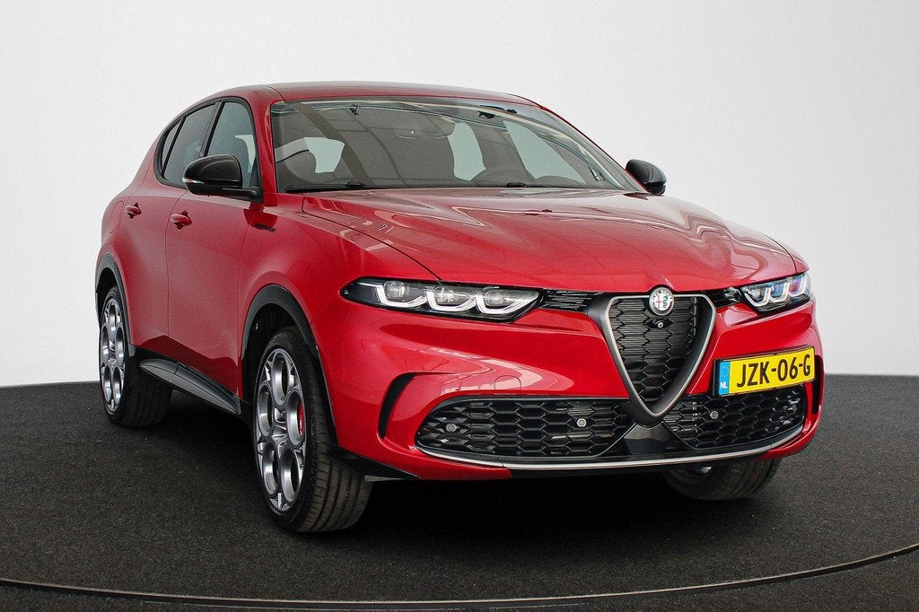 Alfa Romeo Tonale 1.3T PHEV Edizione Speciale / 20'' / LED /, Auto's, Alfa Romeo, Automaat, Stof, 4 cilinders, 700 kg