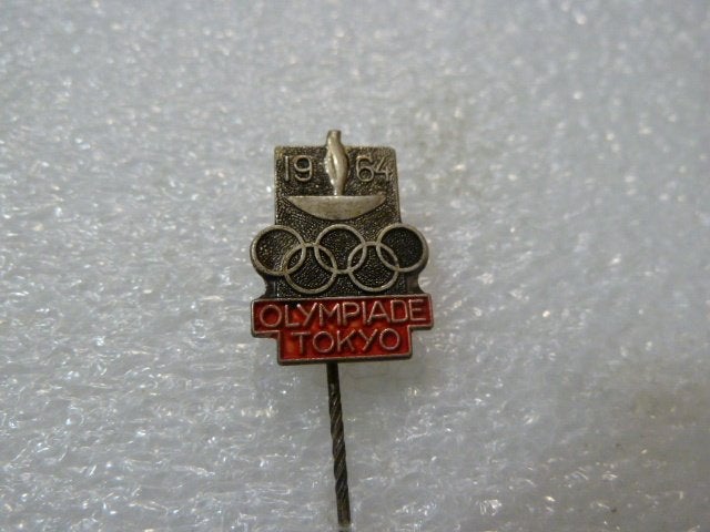 Vintage Olympische Spelen Tokyo 1964 Speldje, Ophalen of Verzenden, Gebruikt, Sport, Speldje of Pin