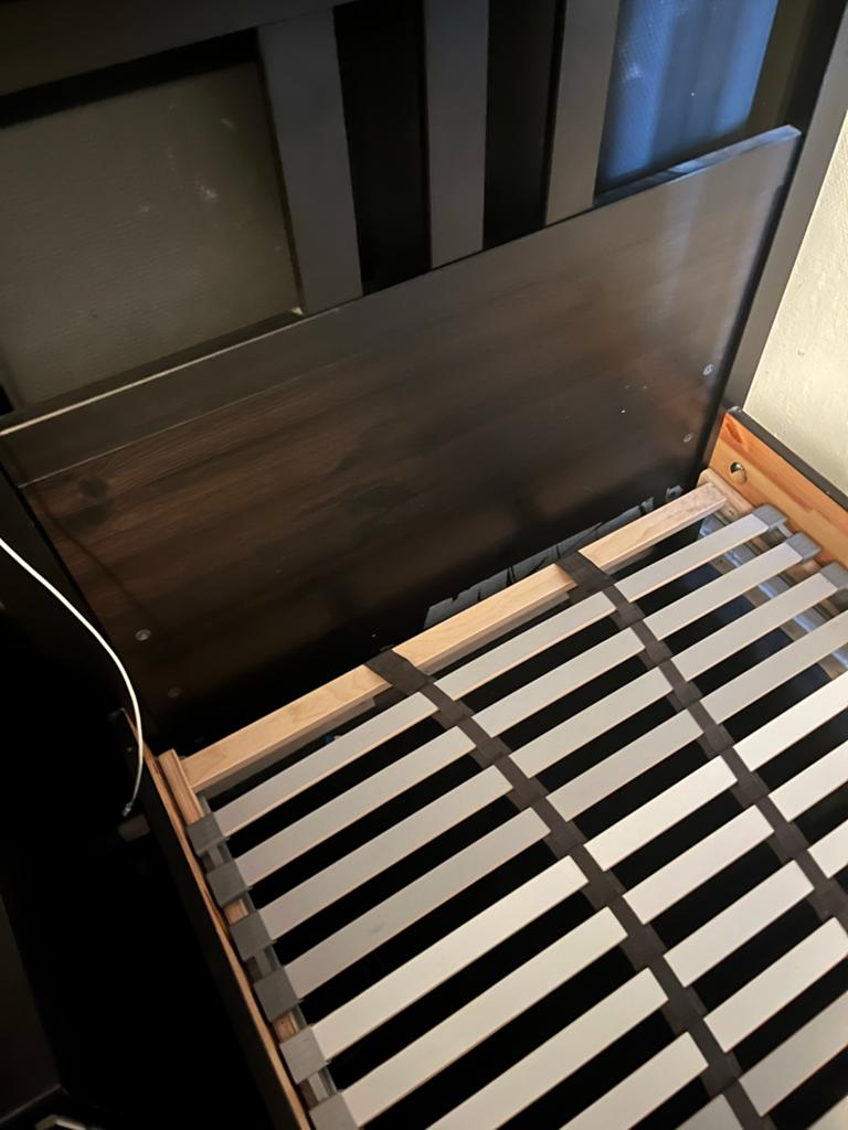 Zwart eenpersoonsbed met lattenbodem, Gebruikt, 90 cm, Eenpersoons, Zwart