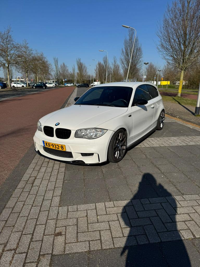 BMW 1-Serie 1.6 I 116 3DR 2008 Wit, Auto's, 1-Serie, 4 cilinders, 1200 kg, Particulier