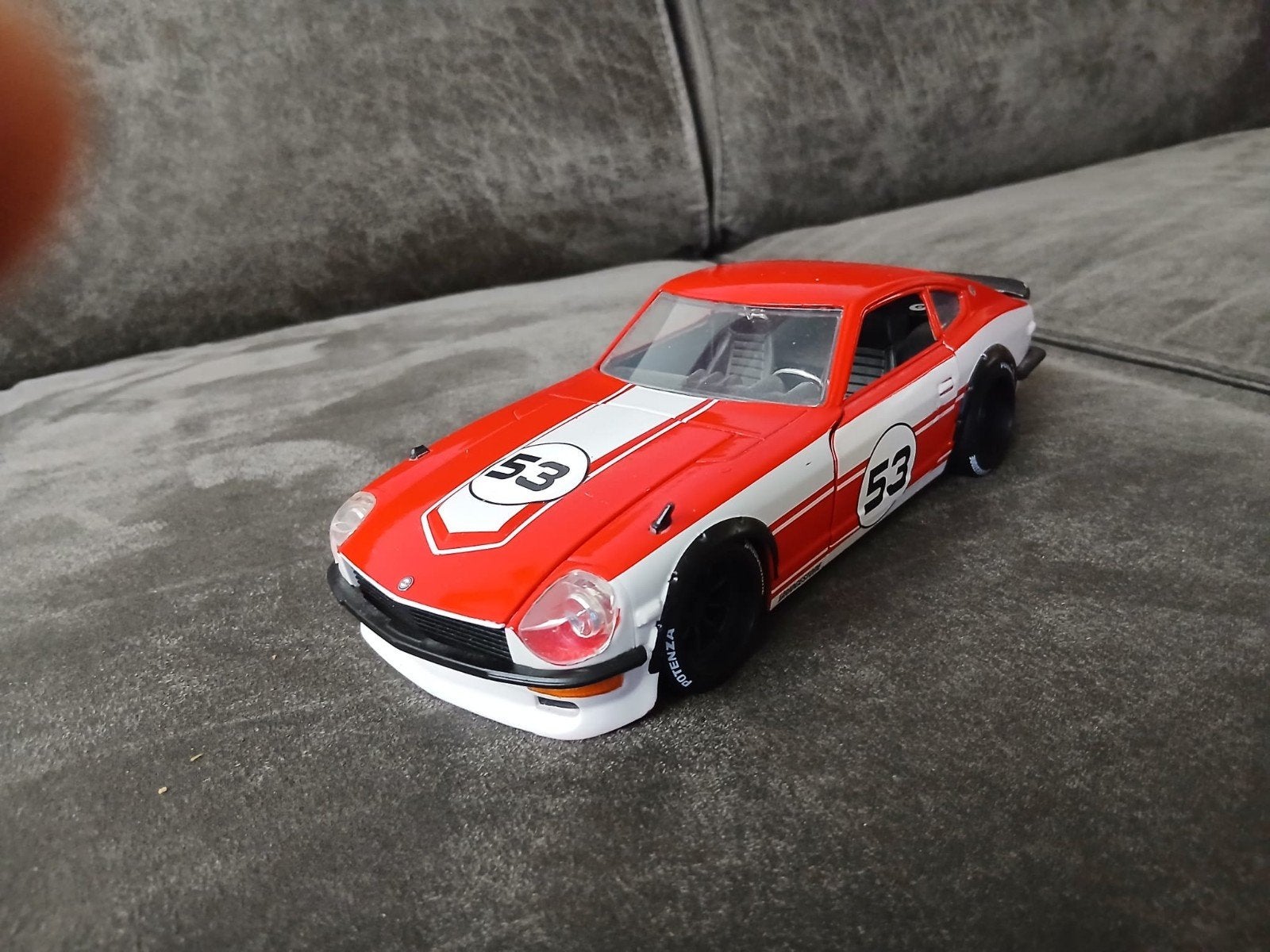 Jada Datsun 240Z modelauto rood wit schaal 1:24, Ophalen of Verzenden, Zo goed als nieuw, Auto, Jada